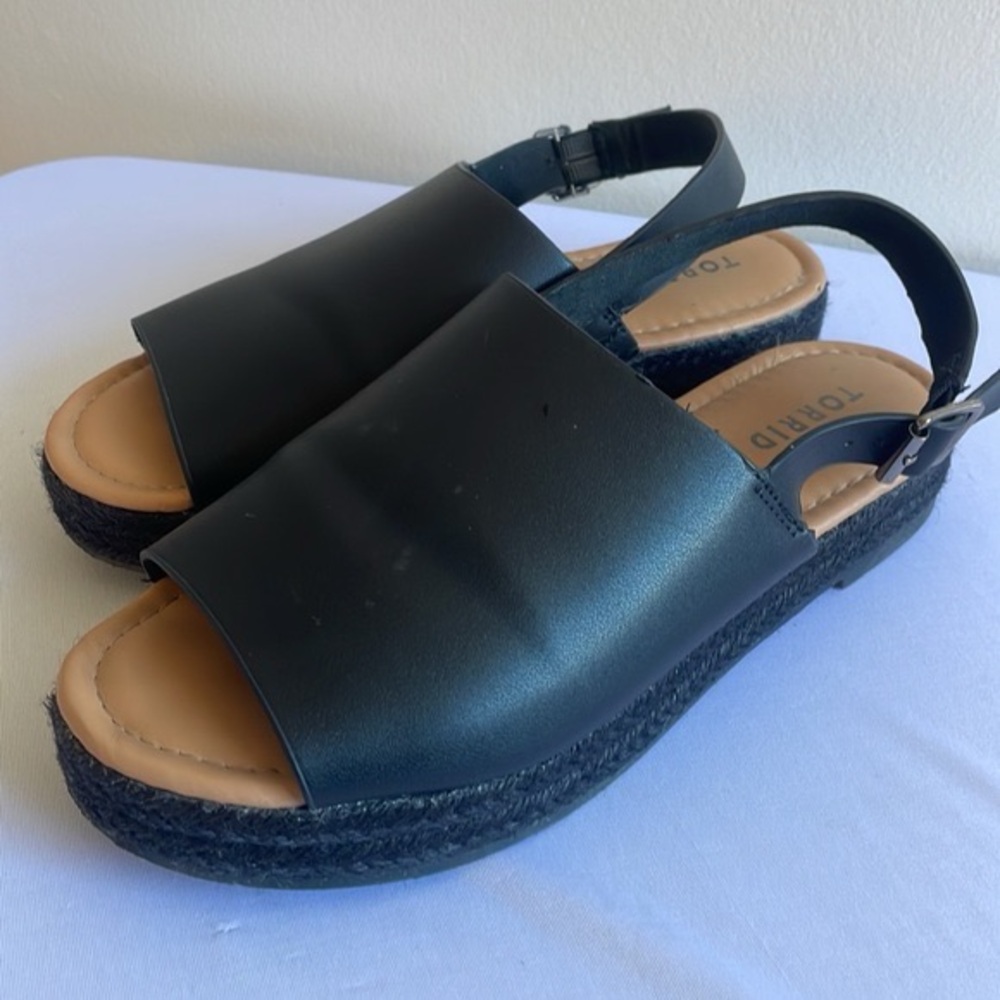 Torrid Sandals Size 8W